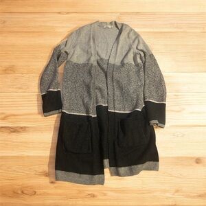 Reitmans Gray and Black Women's long Cardigan